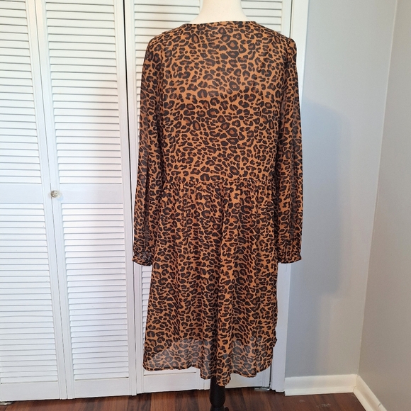 Time and Tru Leopard Print Long Sleeve Dress Sz Medium 8-10 - Picture 8 of 9